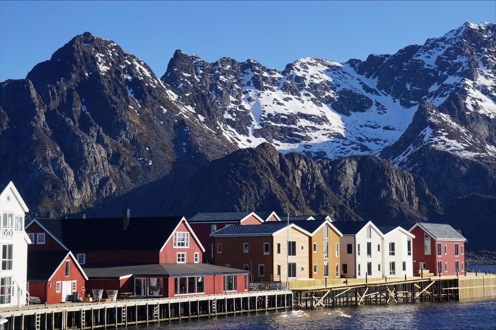 Henningsvaer Bryggehotell - By Classic Norway Hotels Bagian luar foto