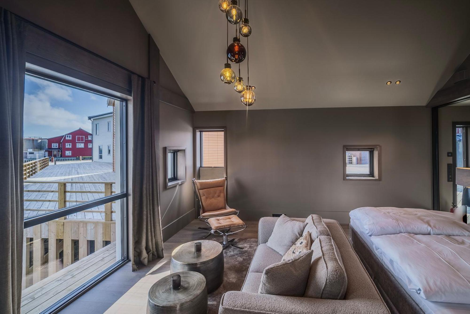 Henningsvaer Bryggehotell - By Classic Norway Hotels Bagian luar foto